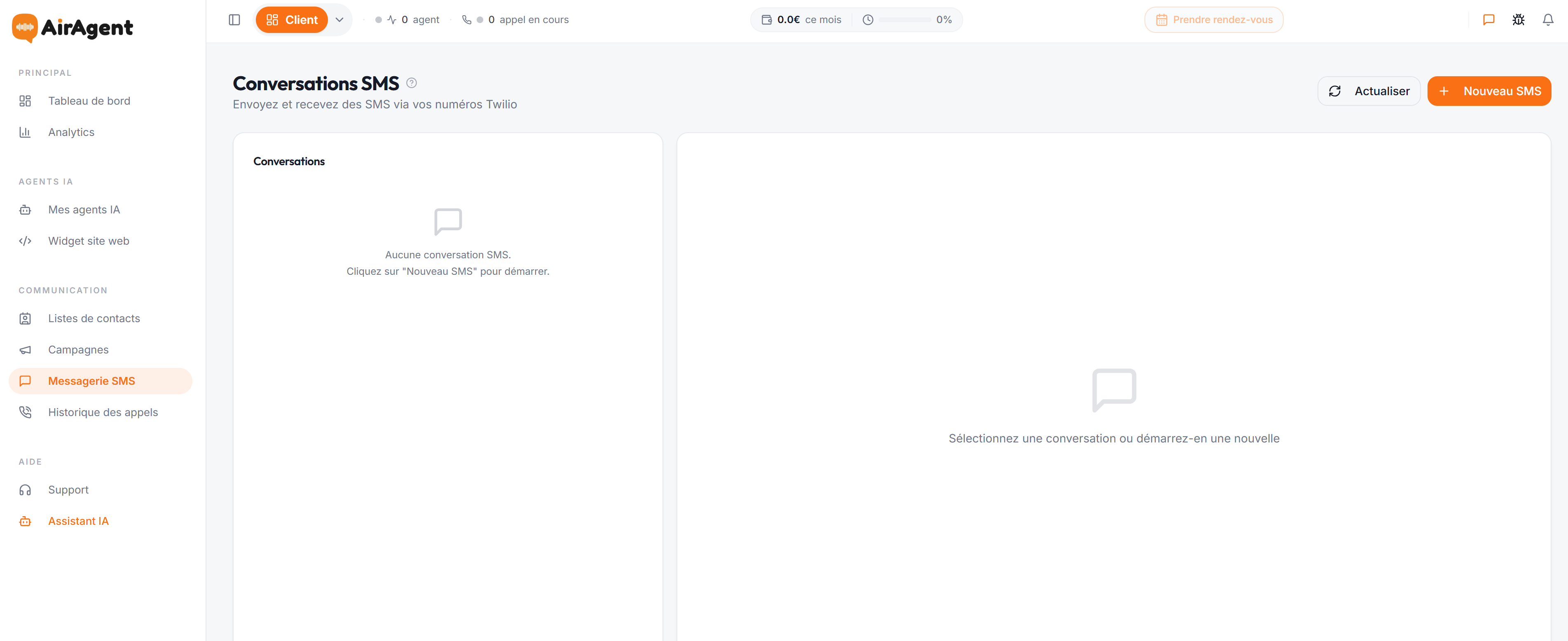 Écran Conversations SMS d'AirAgent précisant que les SMS sont envoyés et reçus via des numéros Twilio
